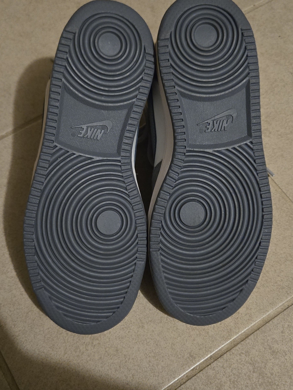 Nike Court Borough Mid Premium Fitness Shoes Over The Ankle Grey Women’s Size 8 - Picture 4 of 6